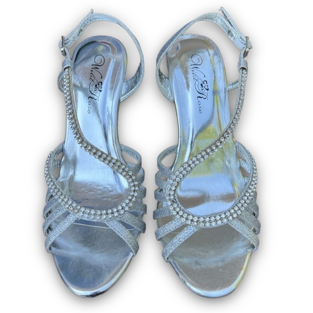 Wild Rose Women’s Silver & Rhinestone Heels Size 7.5